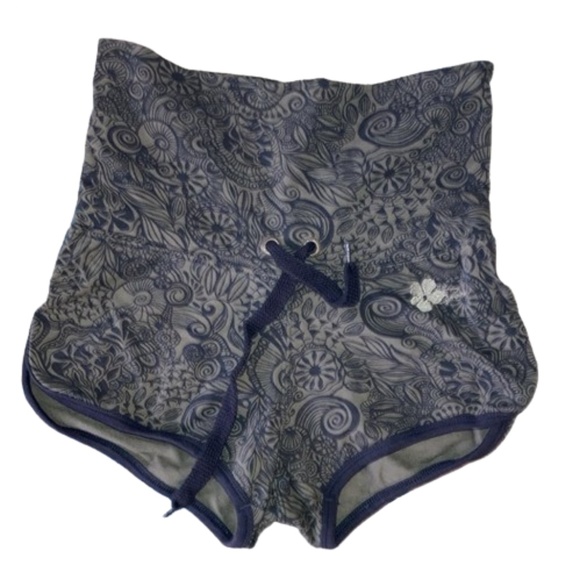 H&M Sport shorts yoga vacation athletic exercise - Picture 4 of 6